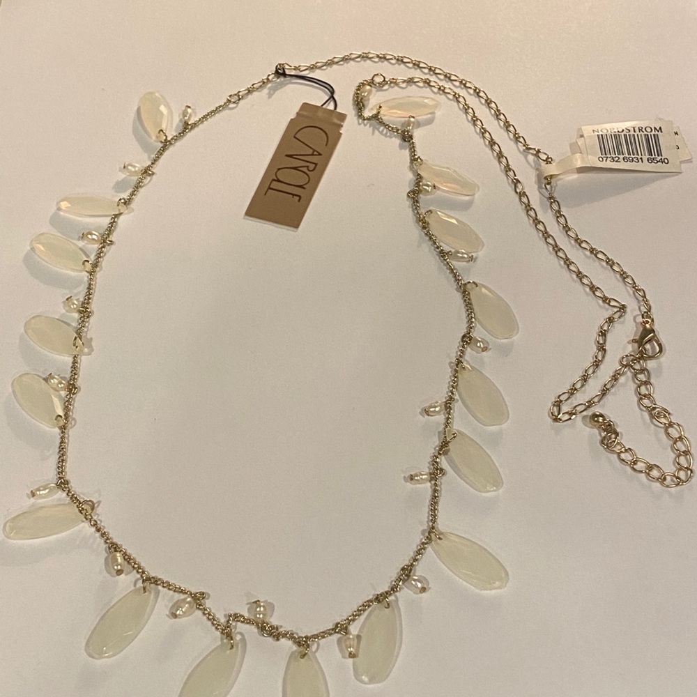 NWT Carole necklace